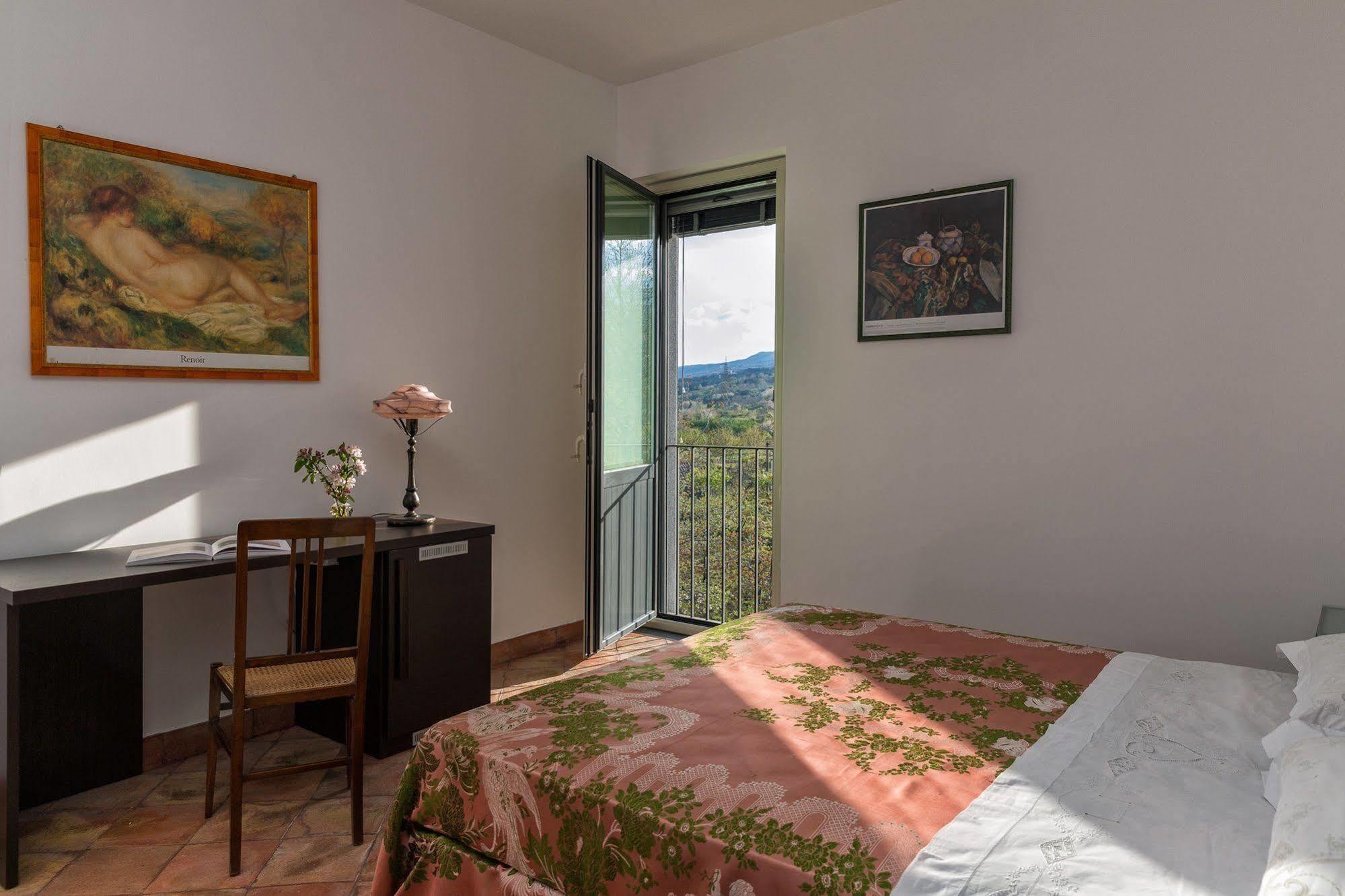 Nake Residenza Artistica Villa SantʼAlfio Eksteriør bilde
