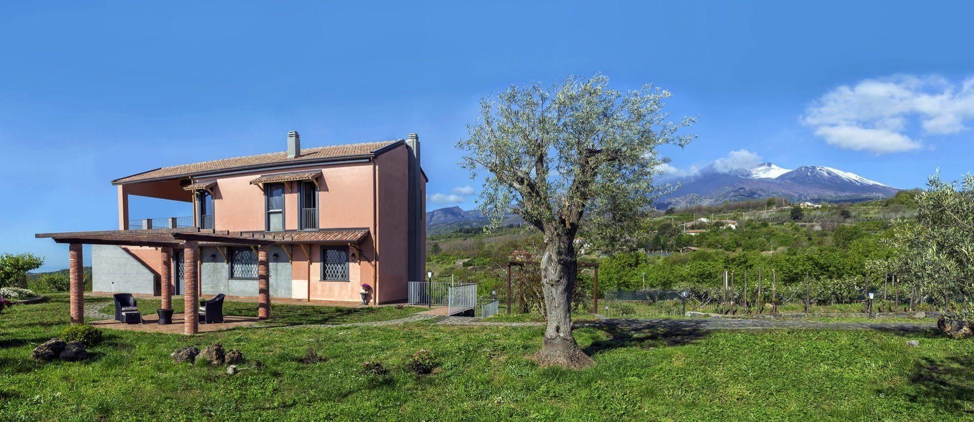 Nake Residenza Artistica Villa SantʼAlfio Eksteriør bilde